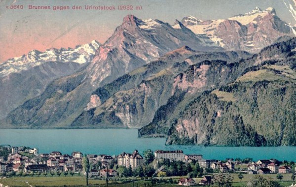 Brunnen gegen den Urirostock Vorderseite