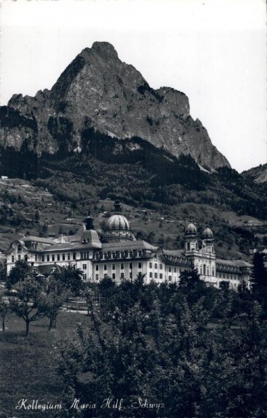 Kollegium Maria Hilf, Schwyz Vorderseite