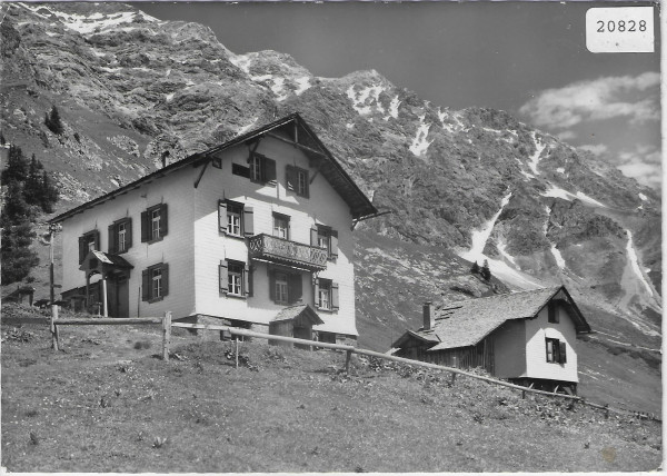 Scesaplana-Hütte mit Scesaplana