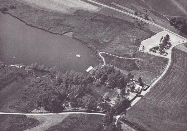 Moor und Sonnenbad Egelsee, Bubikon ZH - Flugaufnahmen Vorderseite