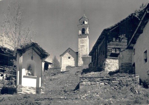 Bosco Gurin, das Walserhaus im Tessin, Kirche Vorderseite
