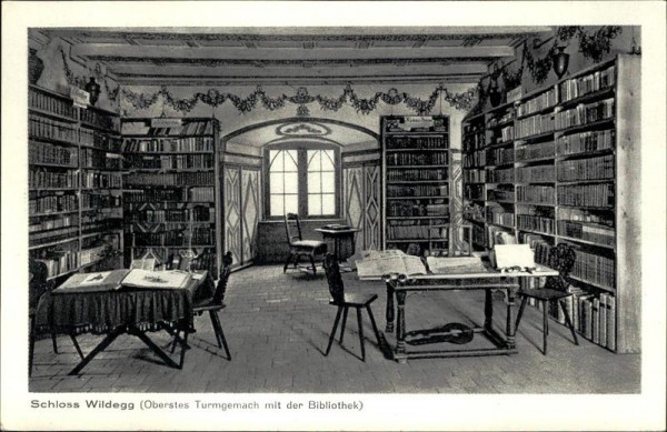 Schloss Wildegg (Oberstes Turmgemach mit der Bibliothek) Vorderseite