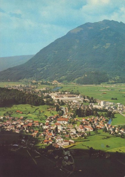Oberurnen GL - Flugaufnahmen Vorderseite