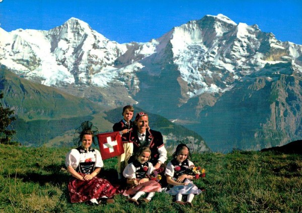 Familie in Berner Tracht, Mönch und Jungfrau Vorderseite
