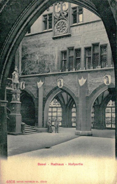 Basel - Rathaus - Hofpartie Vorderseite