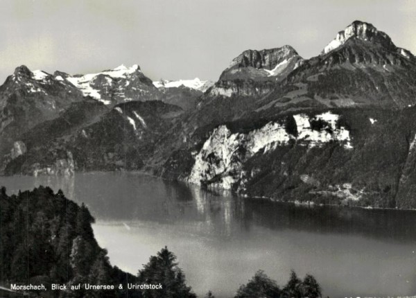 Blick auf Urnersee und Urirotstock, Morschach Vorderseite