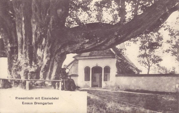 Riesenlinde mit Einsiedelei Vorderseite