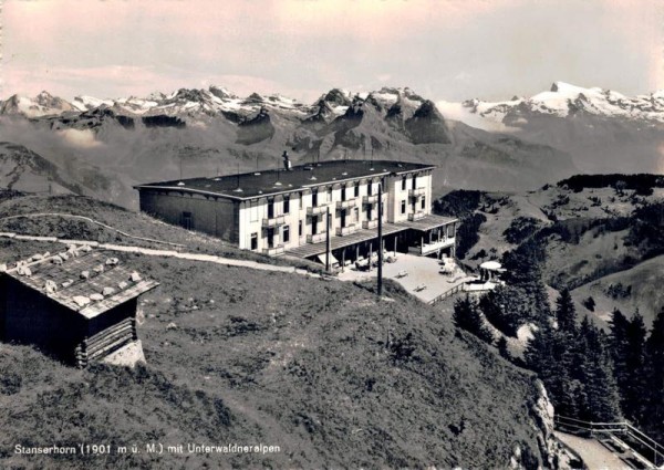 Stanserhorn mit Unterwaldneralpen Vorderseite