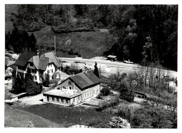 Linthal, Flugaufnahme Vorderseite