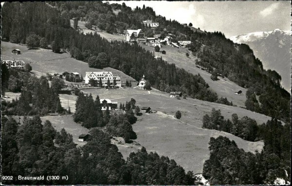 Braunwald (1300 m) Vorderseite