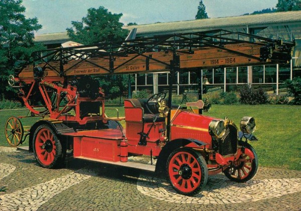 Feuerwehrauto Saurer Jg. 1913 Vorderseite