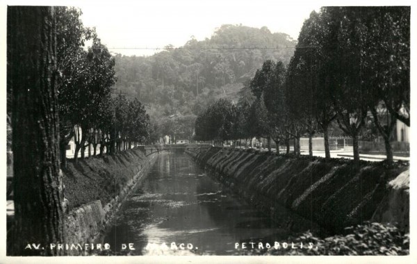 Petropolis, Av. Primeiro de Marco Vorderseite