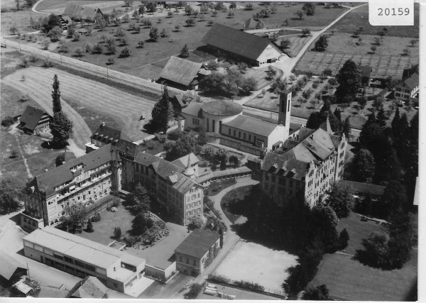 Flugaufnahme Institut Baldegg LU