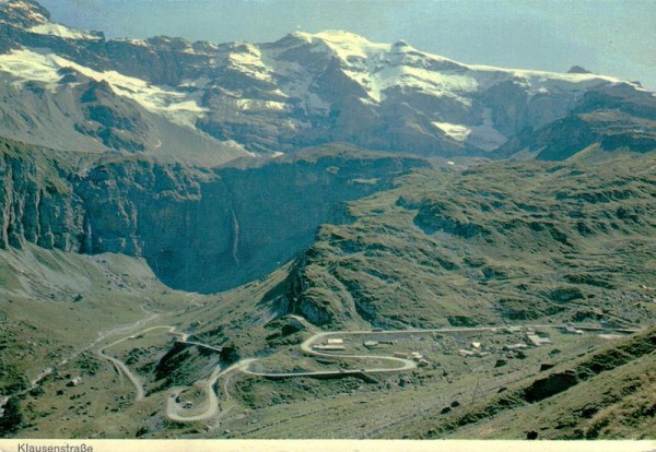 Klausenstrasse mit Clariden Vorderseite