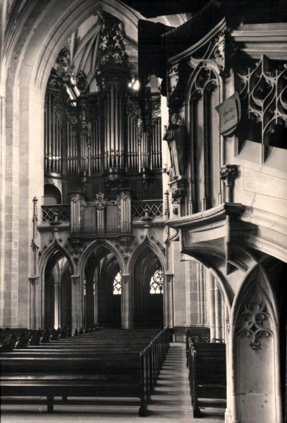 Bern, Münster, Hauptportal und Orgel Vorderseite