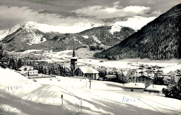 Davos-Platz gegen Seehorn und Pischahorn Vorderseite