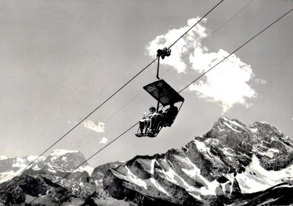 Braunwald / Gl. Gumen - Sesselbahn mit Tödi u. Ortstock Vorderseite