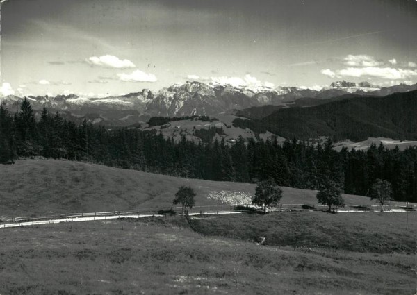 Blick gegen Glärnisch, Restaurant Gottschalkenberg  Vorderseite