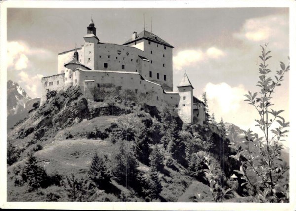 Schloss Tarasp Vorderseite