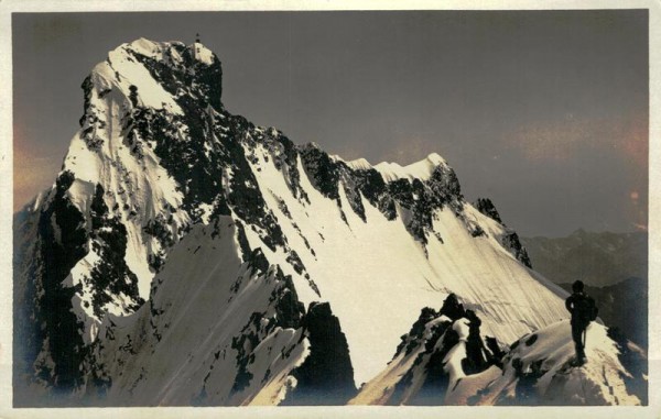 Berninascharte und Gipfel Vorderseite