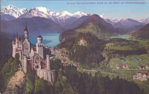 Schloss Neuschwanstein mit Blick auf Hohenschwangau