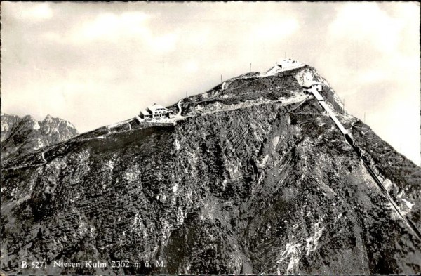 Niesen Kulm (2362 m) Vorderseite