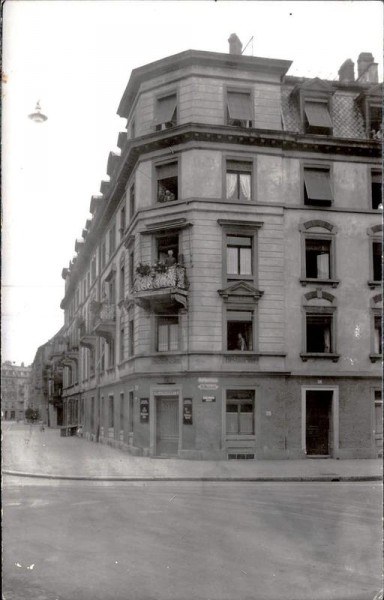 unbekanntes Haus an der Hopfenstrasse in Zürich Vorderseite