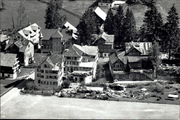 Oberiberg, Posthotel, Flugaufnahme Vorderseite