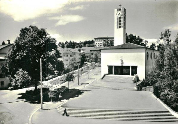 Zürich-Seebach, Maria-Lourdes Kirche Vorderseite