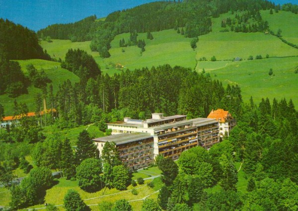 Faltiberg, Zürcher Heilstätte Wald ZH  - Flugaufnahmen Vorderseite