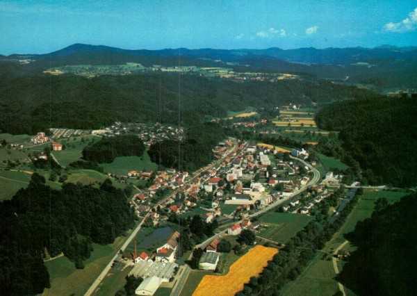 Kollbrunn im Tösstal ZH - Flugaufnahmen Vorderseite