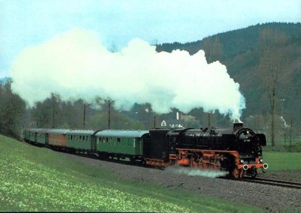 Schnellzug - Dampflokomotive der Deutschen Bundesbahn Vorderseite