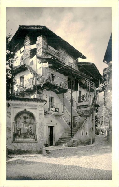 Baveno(Lago Maggiore)-Casa Morandi Vorderseite