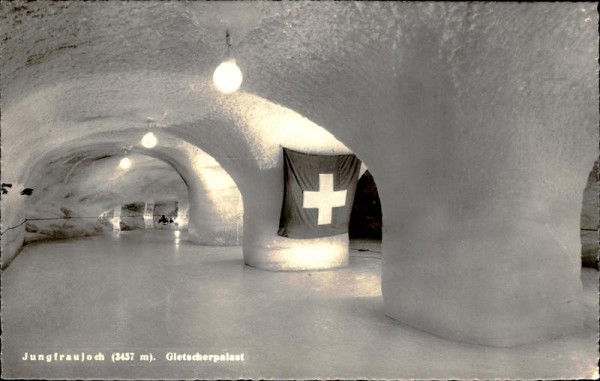 Jungfraujoch (3457 m) Gletscherpalast Vorderseite