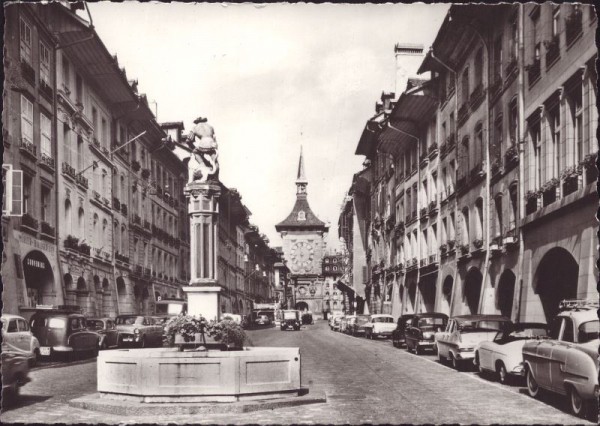 Bern - Kramgasse mit Zytglogge