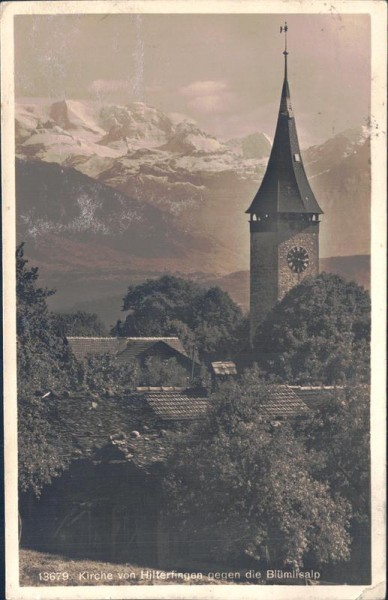 Kirche von Hilterfingen gegen die Blümlisalp. Vorderseite