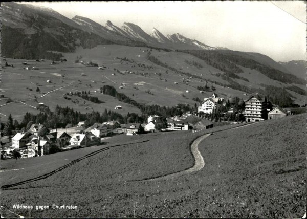 Wildhaus gegen Churfirsten Vorderseite