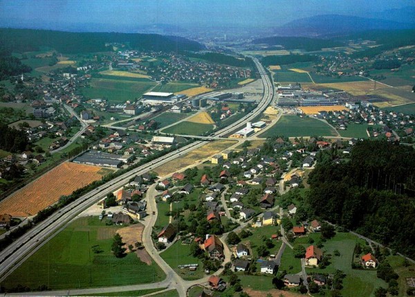 Safenwil - Flugaufnahmen Vorderseite