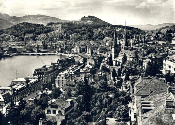 Luzern - Hofkirche mit Blick gegen Sonnenberg Vorderseite