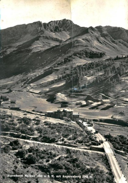 Alpenhotel Malbun 1650 m.ü.M. mit Augstenberg 2365 m. Vorderseite