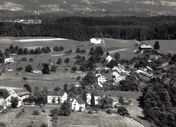 Ober-Ottikon ZH, Flugaufnahme Vorderseite