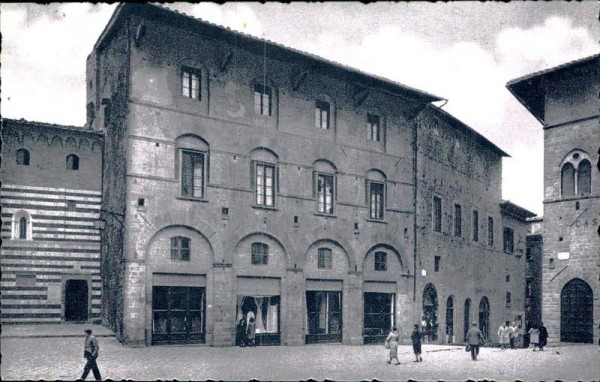 Volterra Vorderseite
