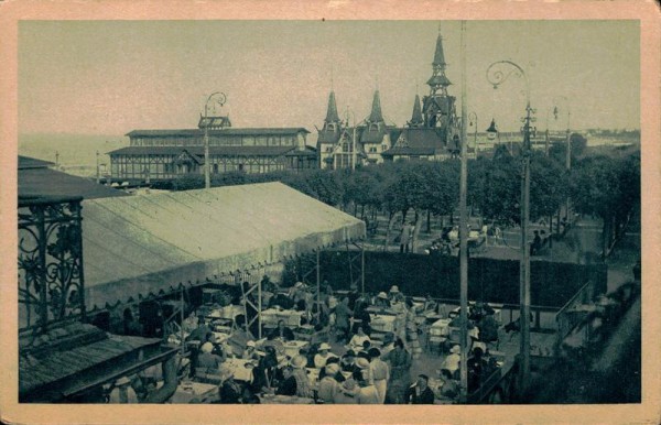 Seebad Heringsdorf, Kurplatz und Brückeneingang Vorderseite