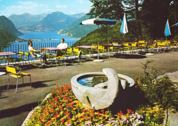 Kurhotel Serpiano (645m) Aussicht von der Terrasse auf Luganersee