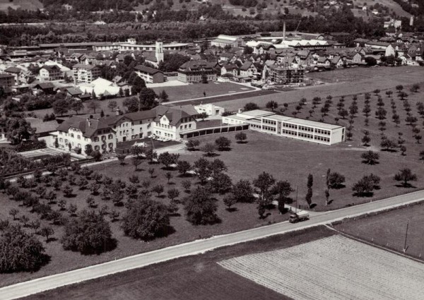 Schul- und Konviktgebäude Plantahof, Landquart GR - Flugaufnahmen  Vorderseite