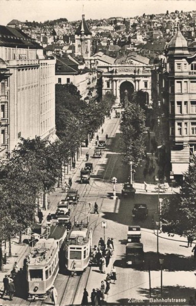 Zürich. Bahnhofstrasse Vorderseite