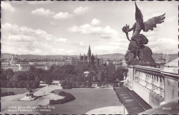 Wien - Blick von der Neuen Burg gegen Parlament und Rathaus