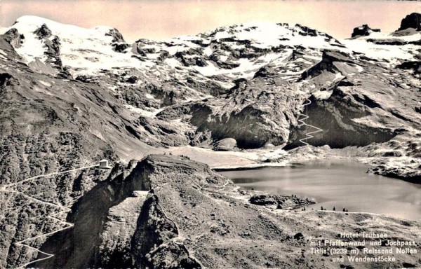 Hotel Trübsee mit Pfaffenwand und Jochpass, Titlis, Reissend Nollen und Wendestöche Vorderseite