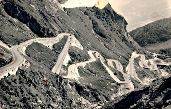 San Gottardo. Val Tremola Vorderseite