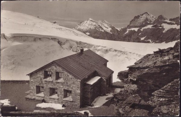 Mutthornhütte Vorderseite